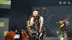 G-Dragon(BigBang),BigBang - Nilira