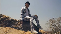 悲伤哭泣的鸟