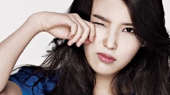 IU - G BY GUESS CF