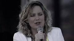 Sugarland - In The Hands Of A Fan