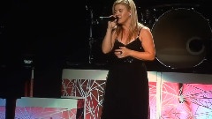 Kelly Clarkson - A Moment Like This