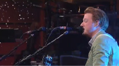 Two Door Cinema Club - Undercover Martyn