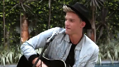 Cody Simpson - Surfboard