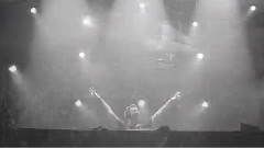 Hardwell - Everybody Is In The Place