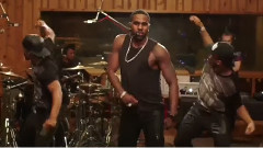 Jason Derulo,Snoop Doggy Dogg - Wiggle