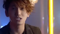 东方神起 - Sweat