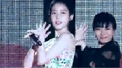 IU - 粉红色高跟鞋
