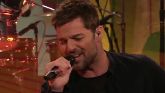 Ricky Martin - The Best Thing About Me Is You