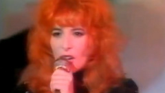 Mylène Farmer - A2 Le Monde Est A Vous Pourvu Qu'elles Soient Douces