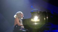 Lady Gaga - The Edge Of Glory
