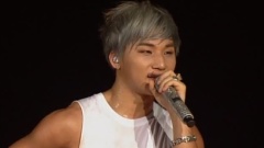 BigBang,T.O.P(Bigbang),太阳(Bigbang),G-Dragon(BigBang),胜利(Bigbang) - TALK IN UK