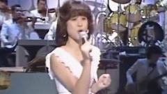 松田圣子 - 白いパラソル
