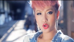 邓颖芝 - Boom Boom