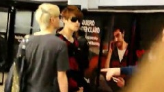 J.Y.J - JYJ in Chile Airport