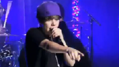 Justin Bieber - One Less Lonely Girl Exclusive Live on Walmart SoundCheck