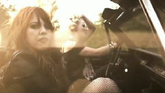 Girls with Guns - Nowhere To Run