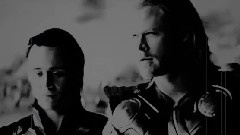 Chris Hemsworth,Tom Hiddleston - Somebody That I Used To Know