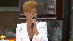 Rihanna - Russian Roulette