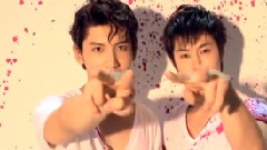 东方神起 - TONE