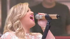 Kelly Clarkson - My Life Would Suck Without You