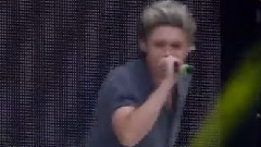 One Direction - What Makes You Beautiful