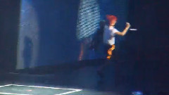 G-Dragon(BigBang),BigBang - GD Solo Crooked 放纵