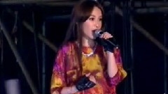 萧亚轩 - 萧洒小姐 & 狂想曲 & 最熟悉的陌生人 & 爱的主打歌