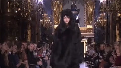 Fashion Show - Stella McCartney Fall Winter 2015-2016