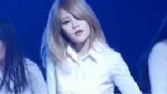 AOA - 短裙
