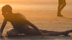 音乐短片 - Yoga. Sex On The Beach