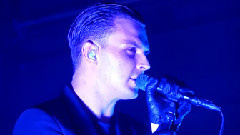 Hurts - Blind