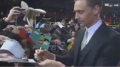 Tom Hiddleston - 雷2柏林首映抖森合辑