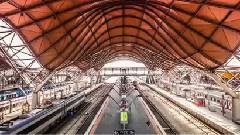 音乐短片 - Floating - Martin Mittone;Zoë Moon