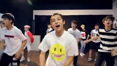Seventeen - Adore U 练习室版(Follow Me Ver)