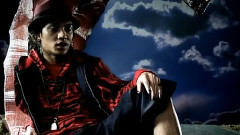 KAT-TUN - Love Yourself～君が嫌いな君が好き～