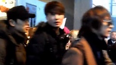 SHINee,U-KISS,T-ara,BEAST - 法国巴黎戴高乐机场接机