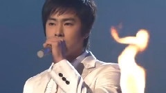 东方神起 - Stand By U