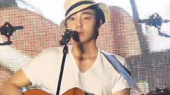 Roy Kim - 梨大庆典