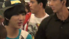 B1A4 - 到达新加坡机场