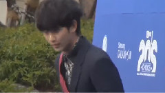 金秀贤 - Mnet 20's Choice蓝毯
