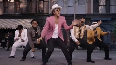 Mark Ronson,Bruno Mars - Uptown Funk