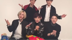 UNIQ - Christmas Gift