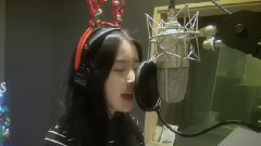 IU - 12月24日(D.ear Cover)