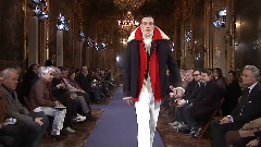 Fashion Show - Alexander McQueen Men's Fall Winter 2011-2012
