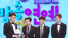 EXO - 歌手人气奖 Popularity Award Cut