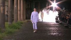 Fashion Show - Alexander Mc Queen Men's Spring Summer 2014