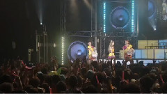 AKB48,板野友美 - 板野友美 Live ~SxWxAxG~ DVD 全场版
