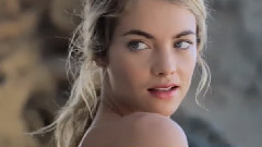Gentle Beautiful Girl 2014