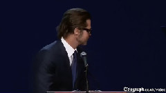 Brad Pitt - 布拉德.皮特带领全场观众唱歌介绍David Oyelowo!