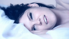 Saara Aalto - Walking In The Air